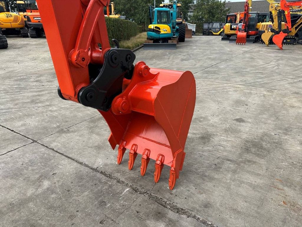 Midi excavator Kubota KX161-3SZ Diesel 2012