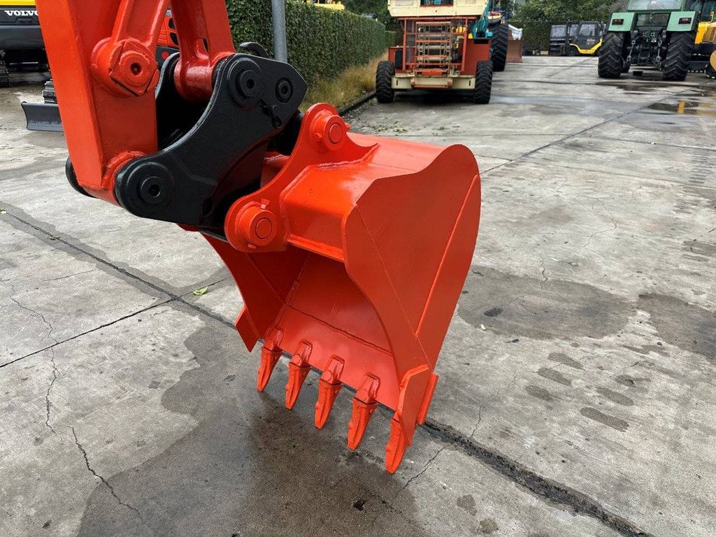 Midi excavator Kubota KX155-3SZ Diesel 2012