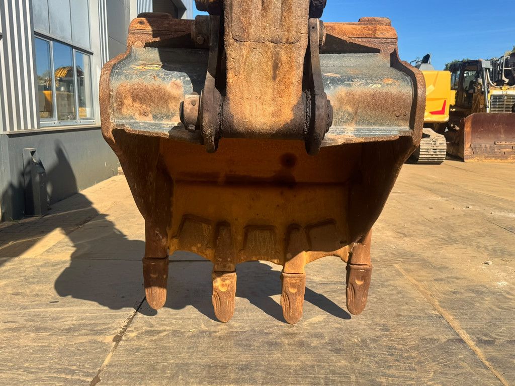 Komatsu PC360LC-11E0