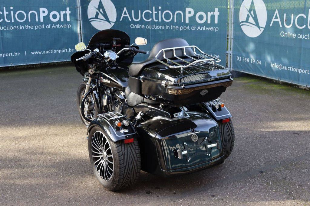 Motorcycle Harley-Davidson TSPORTSTER 1200 TRIKE EML Petrol 2012 (Margin)