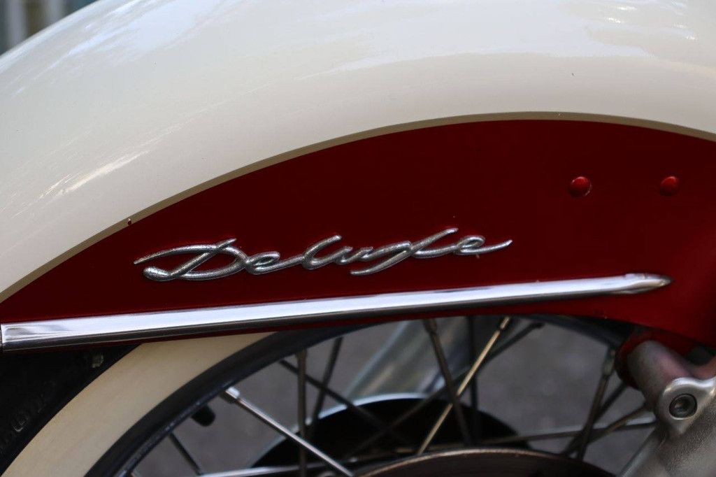 Harley-Davidson DELUXE SOFTAIL Gasoline Motorcycle 2013
