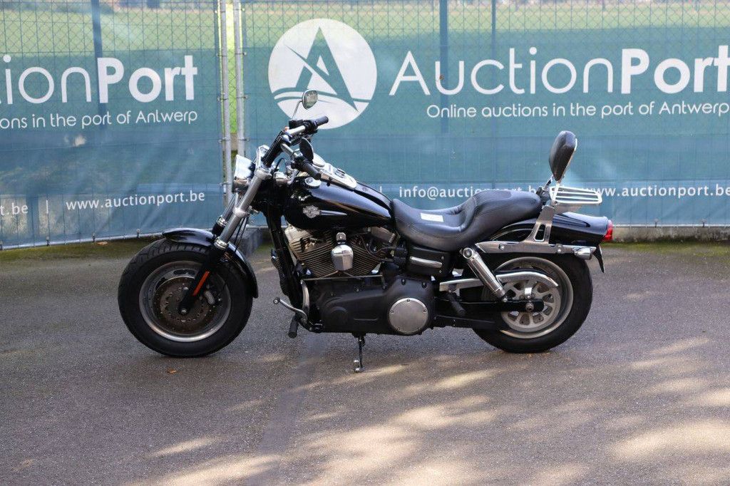 Motorcycle Harley-Davidson DYNA FAT BOB Petrol 2008