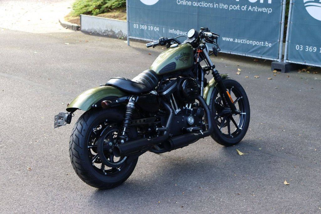 Motorcycle Harley-Davidson SPORTSTER 883 IRON Petrol 2016