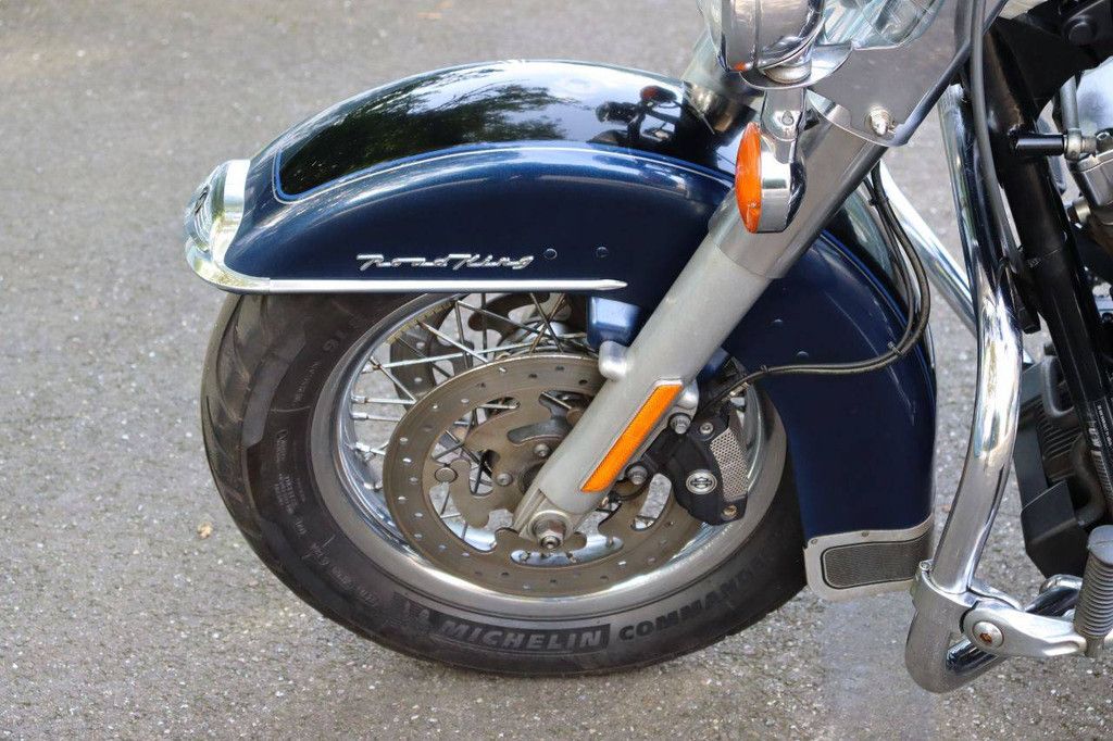 Motorcycle Harley-Davidson ROAD KING CUSTOM Petrol 2013