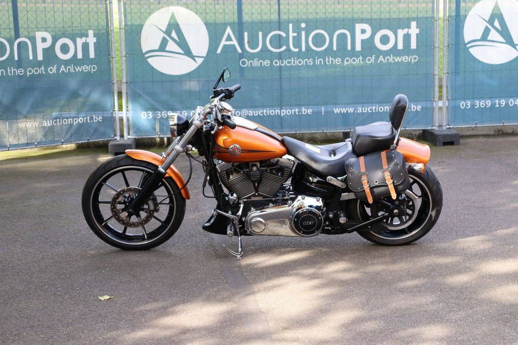 Harley-Davidson BREAKOUT SOFTAIL Motorcycle Gasoline 2014