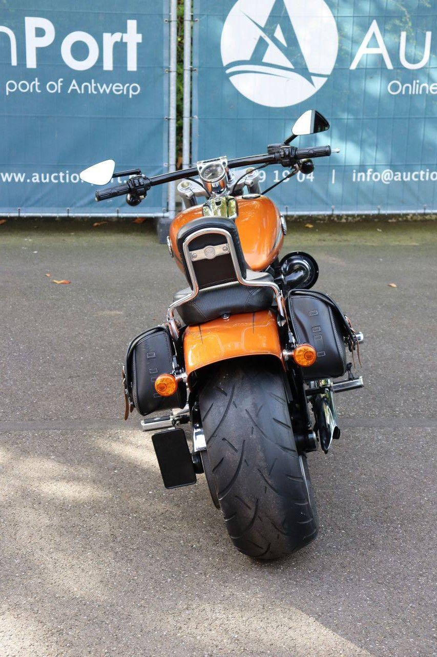 Harley-Davidson BREAKOUT SOFTAIL Motorcycle Gasoline 2014