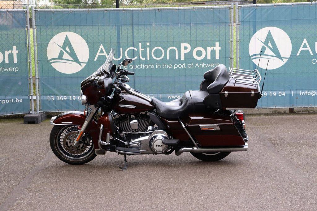 Motorcycle Harley-Davidson ULTRA LIMITED Petrol 2011