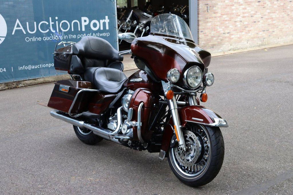 Motorcycle Harley-Davidson ULTRA LIMITED Petrol 2011