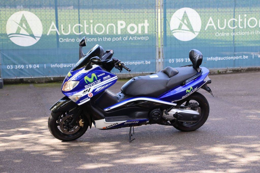Yamaha T-MAX 500 Petrol Motorcycle 2006 (Margin)