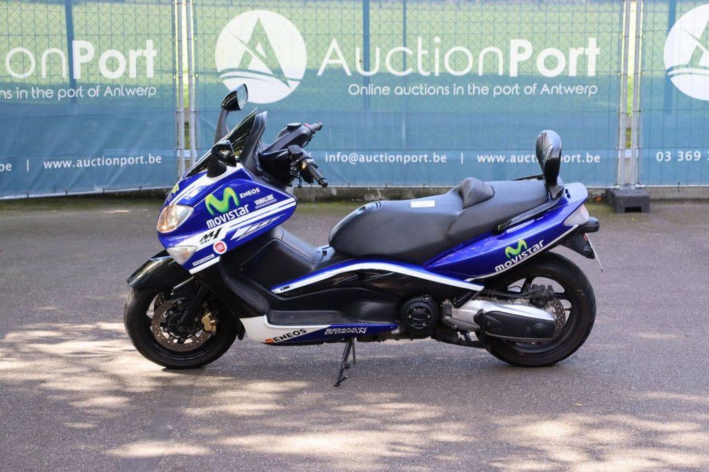 Yamaha T-MAX 500 Petrol Motorcycle 2006 (Margin)
