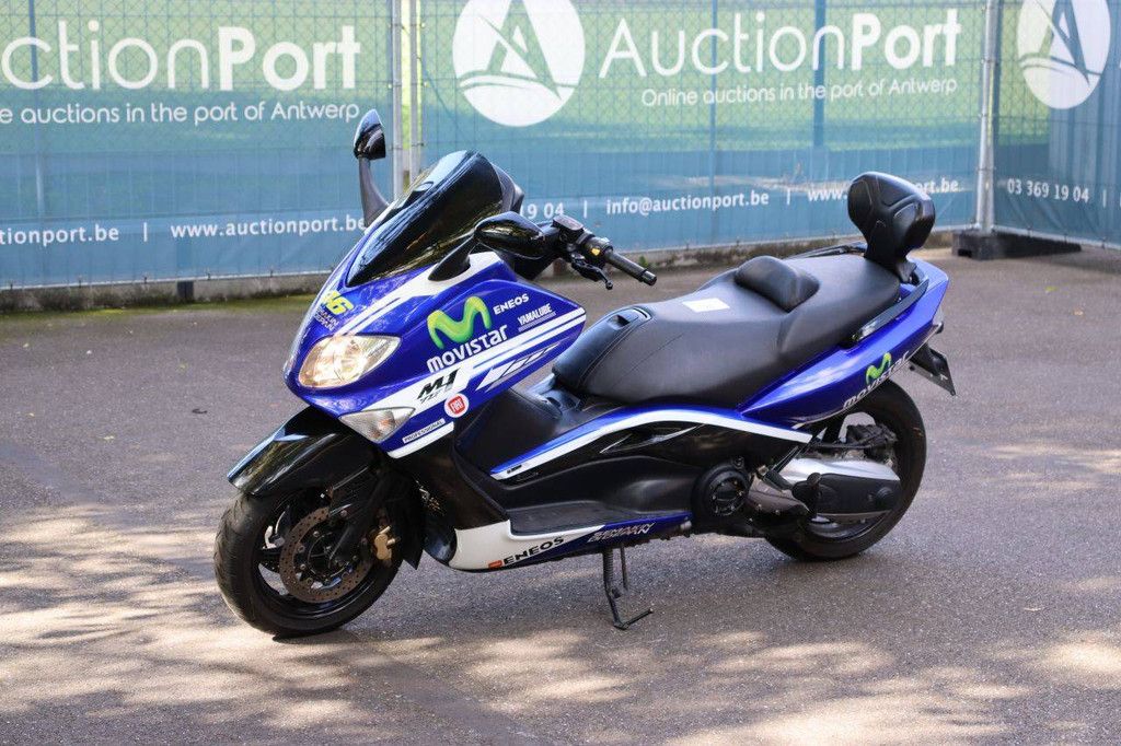 Yamaha T-MAX 500 Petrol Motorcycle 2006 (Margin)