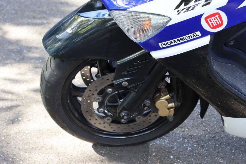 Yamaha T-MAX 500 Petrol Motorcycle 2006 (Margin)