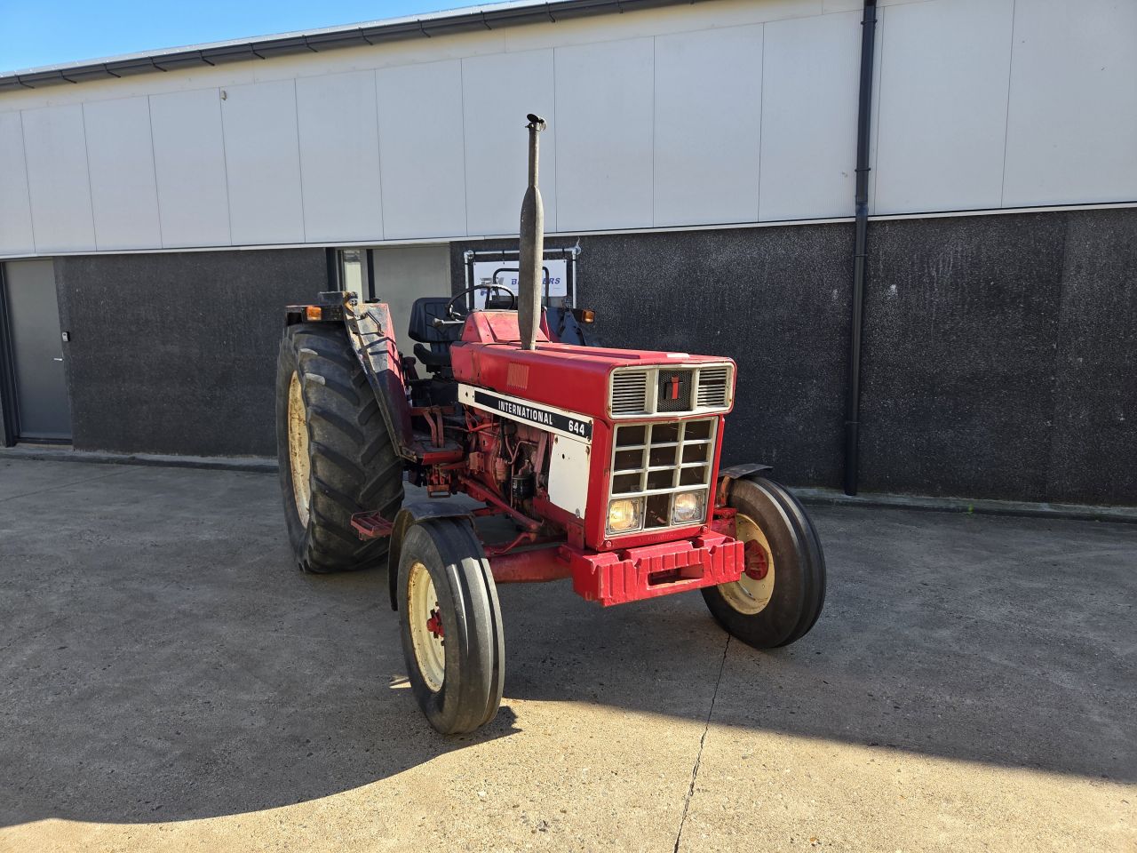 International 644