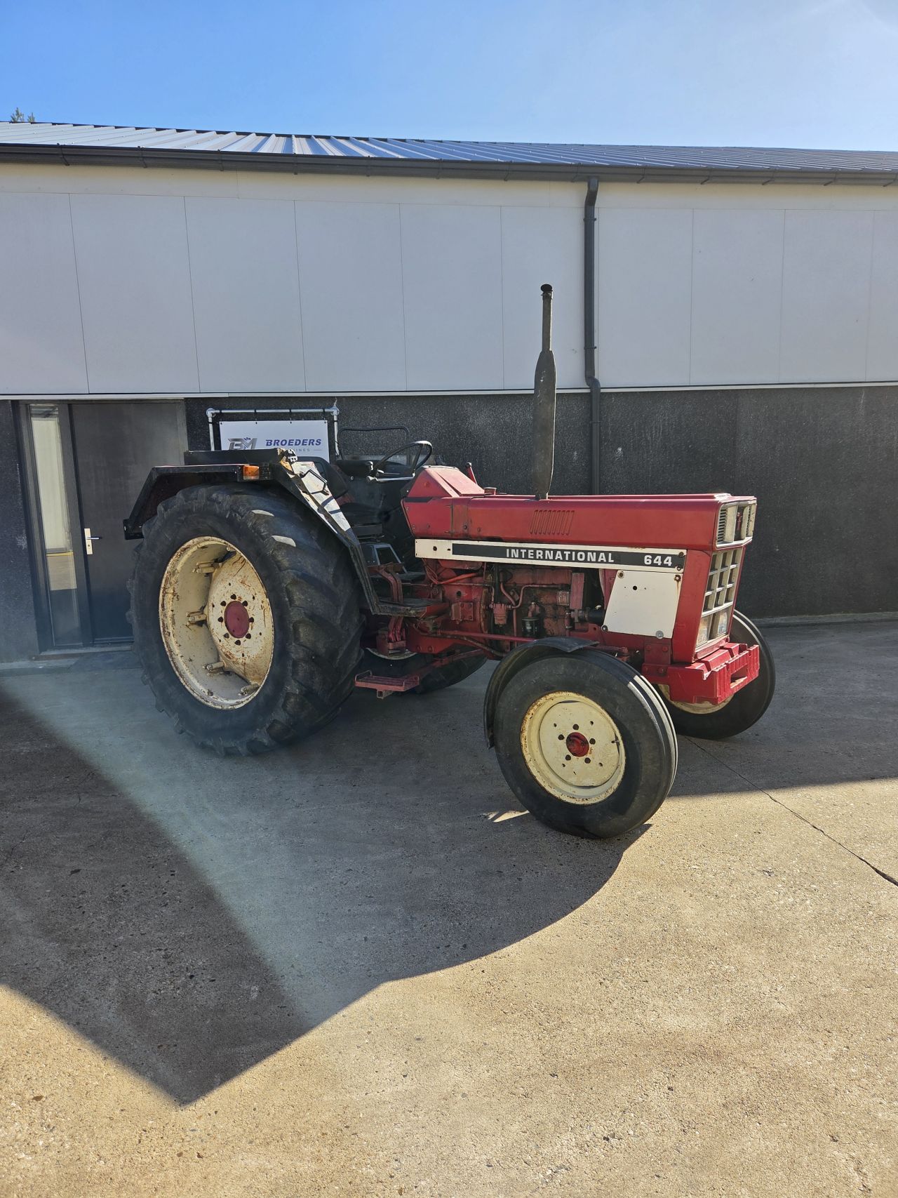 International 644