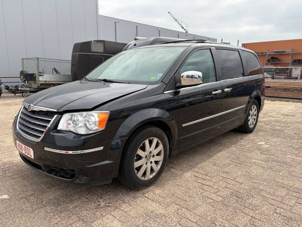 Passenger car Chrysler Grand Voyager 2.8 CRD Limited Diesel 163hp 2010 (Margin)