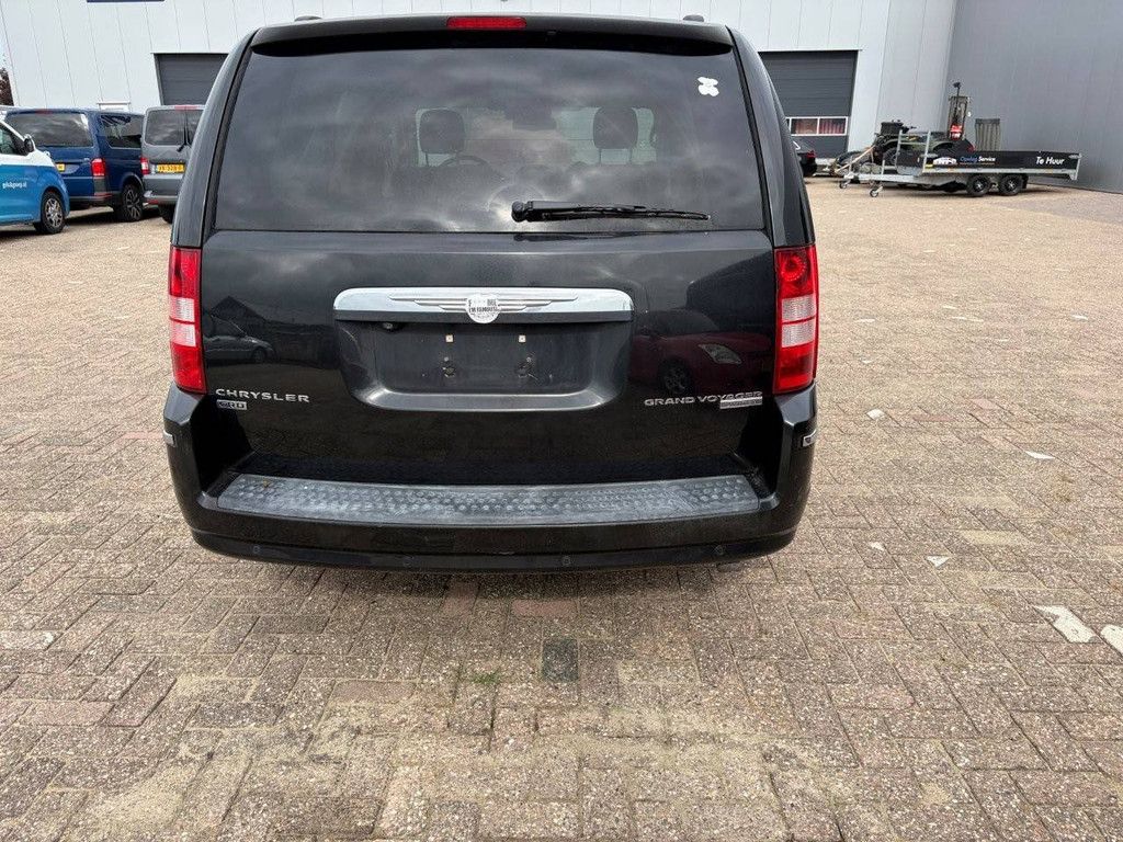 Passenger car Chrysler Grand Voyager 2.8 CRD Limited Diesel 163hp 2010 (Margin)