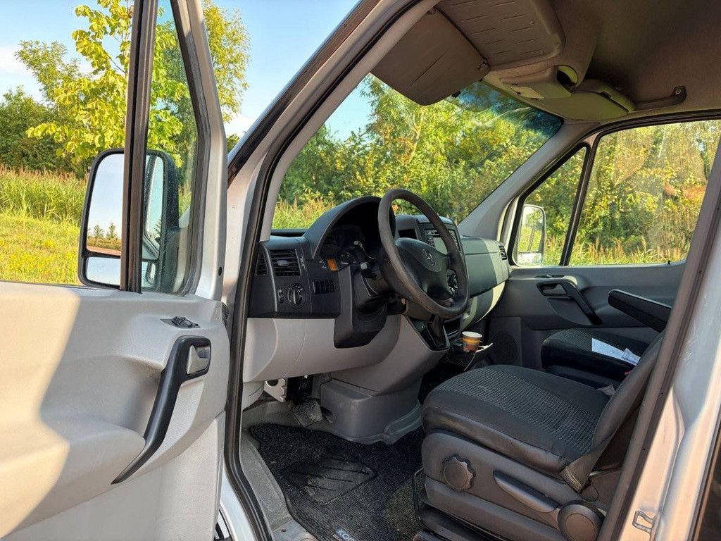 Van Mercedes-Benz Sprinter 515 2.2CDI Diesel 150hp 2007
