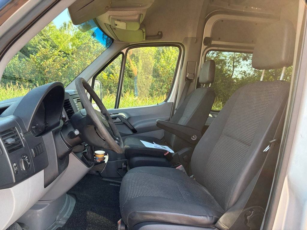 Van Mercedes-Benz Sprinter 515 2.2CDI Diesel 150hp 2007