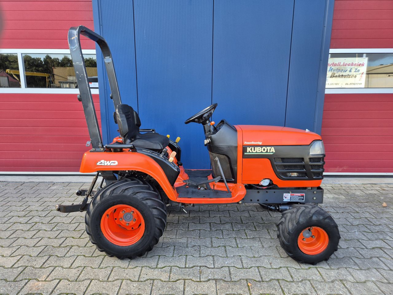 KUBOTA BX2200 MINI TRACTOR 4X4 AUTOMAAT 22PK
