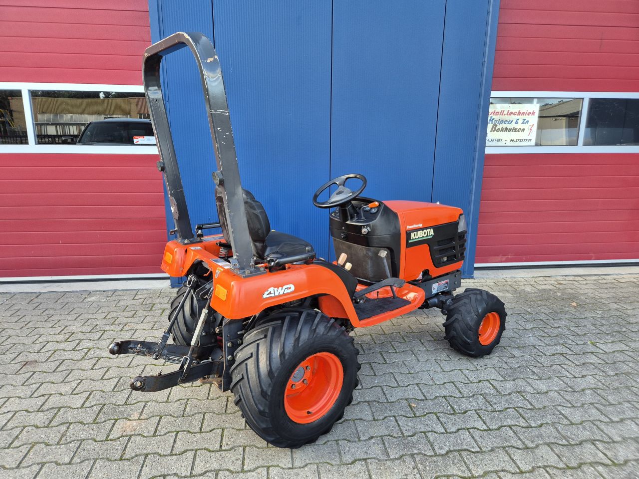 KUBOTA BX2200 MINI TRACTOR 4X4 AUTOMAAT 22PK