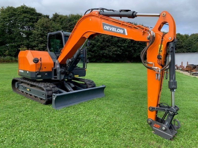 Develon DX85R-7