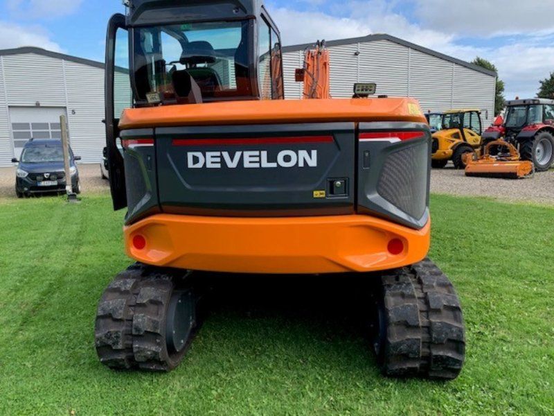 Develon DX85R-7