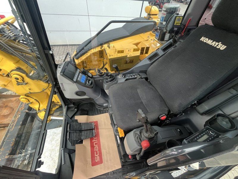 Komatsu PC88MR-11EO