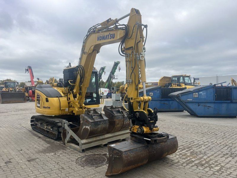 Komatsu PC88MR-11EO
