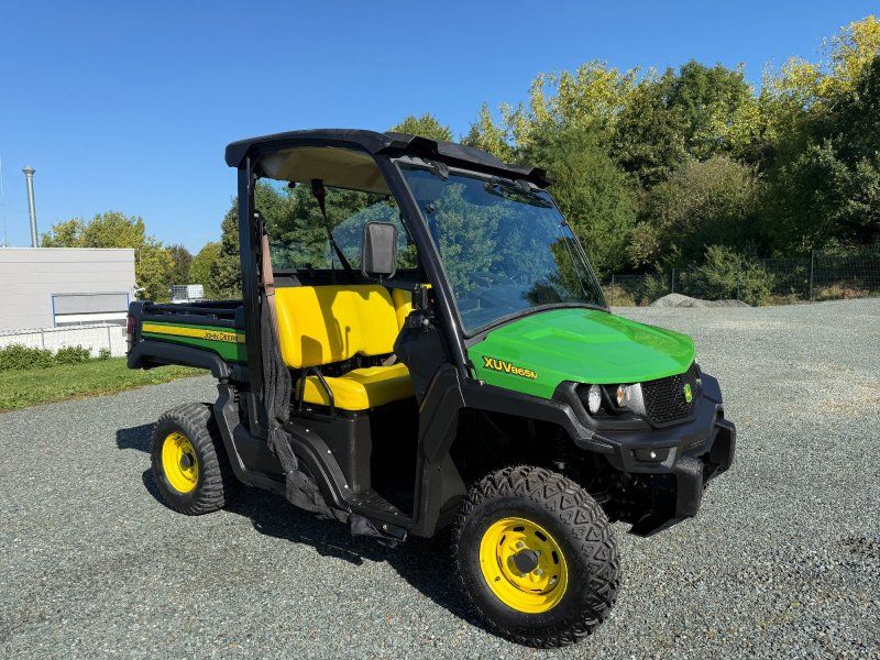 John Deere Gator XUV 865M