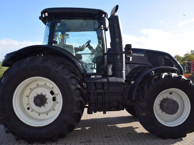Valtra S353