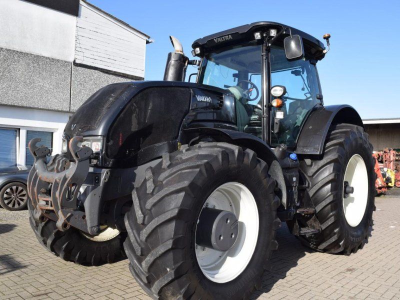 Valtra S353