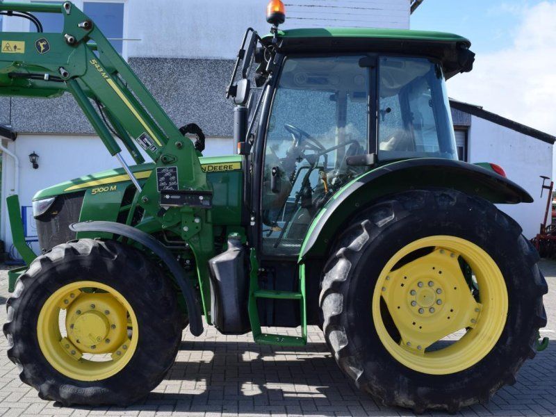 John Deere 5100 M