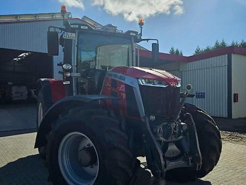 Massey Ferguson 8s.225 dyna-vt