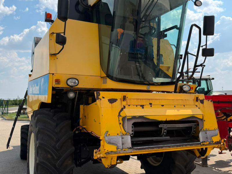 New Holland TC 5070