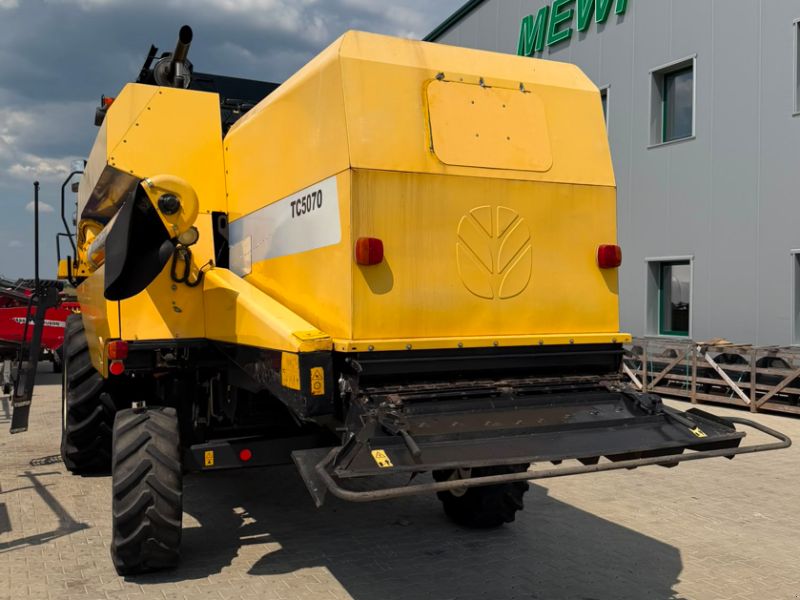 New Holland TC 5070