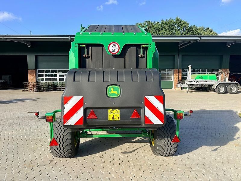 John Deere VM