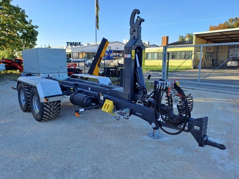 Pronar T 185
