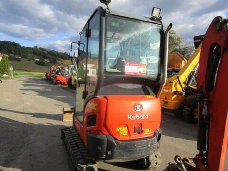 Kubota KX 019-4 mit hydraul. Schnellwechsler + 3 Löffel