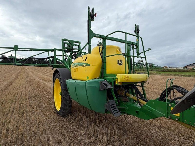 John Deere 732