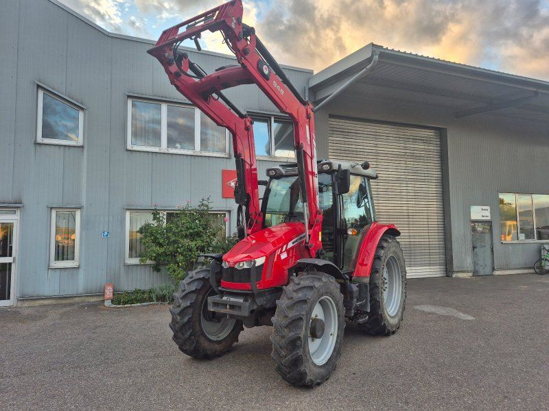 Massey Ferguson 5609