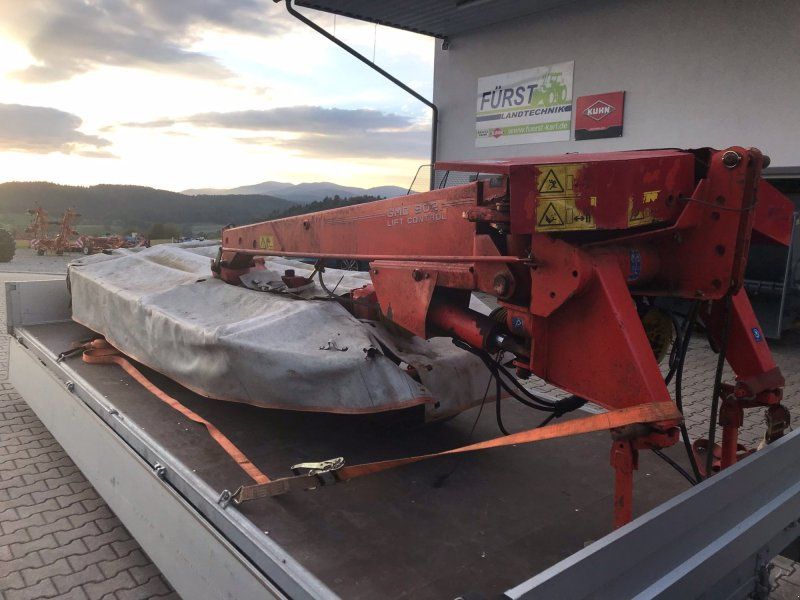 Kuhn GMD 902 Lift Control