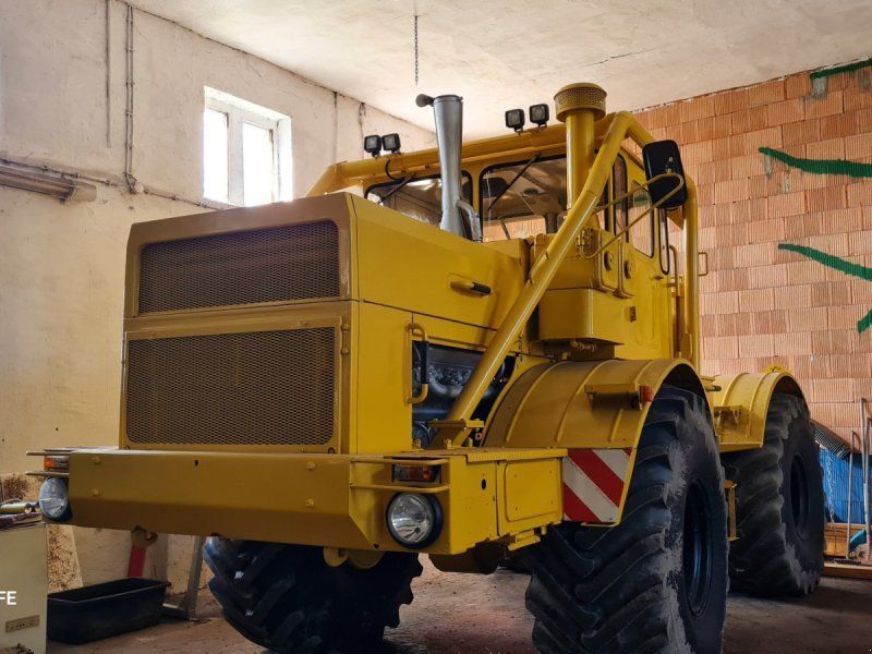 Kirovets K 700 A