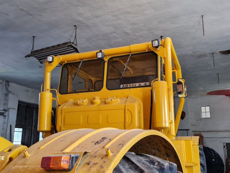 Kirovets K 700 A