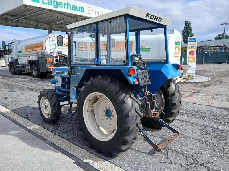 Ford 2110