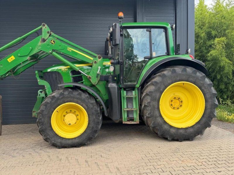 John Deere 7530 Premium mit Frontlader