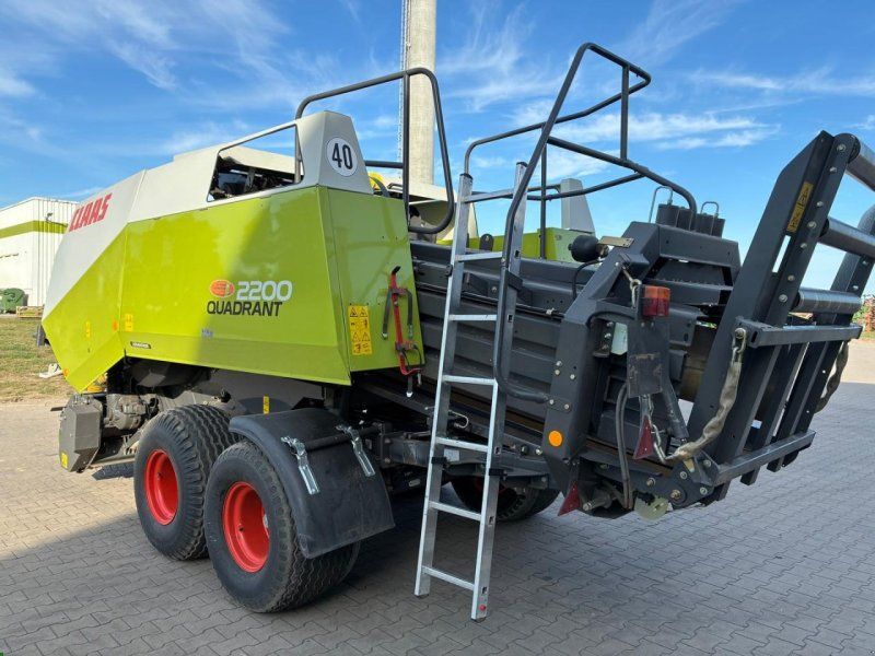 Claas Quadrant 2200