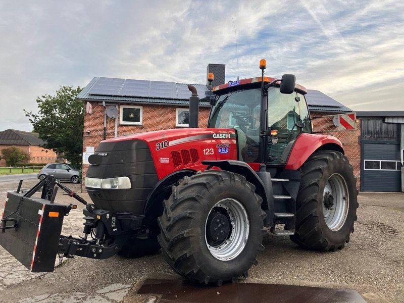 Case IH Magnum 310
