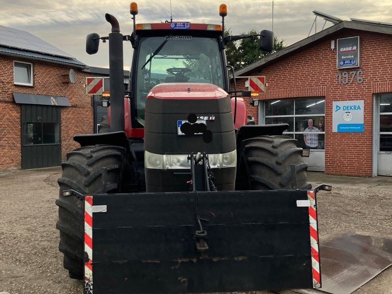 Case IH Magnum 310