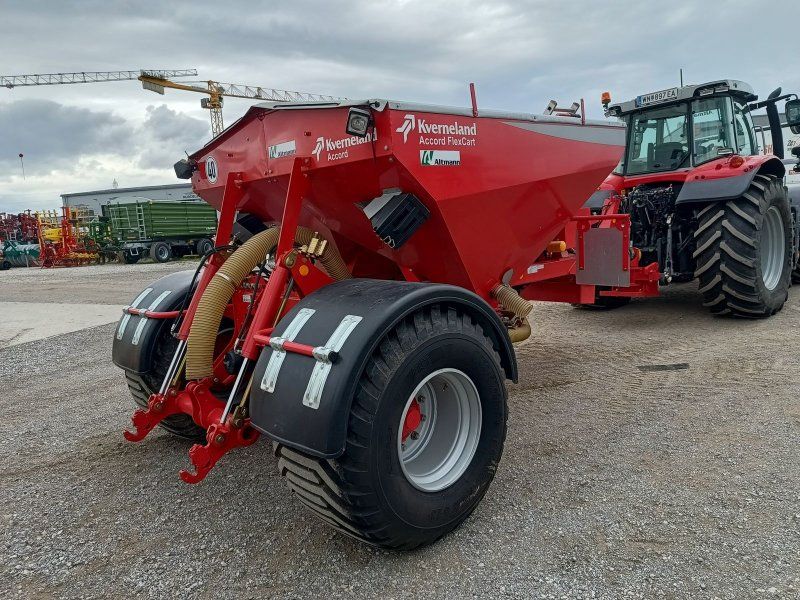 Kverneland FlCart