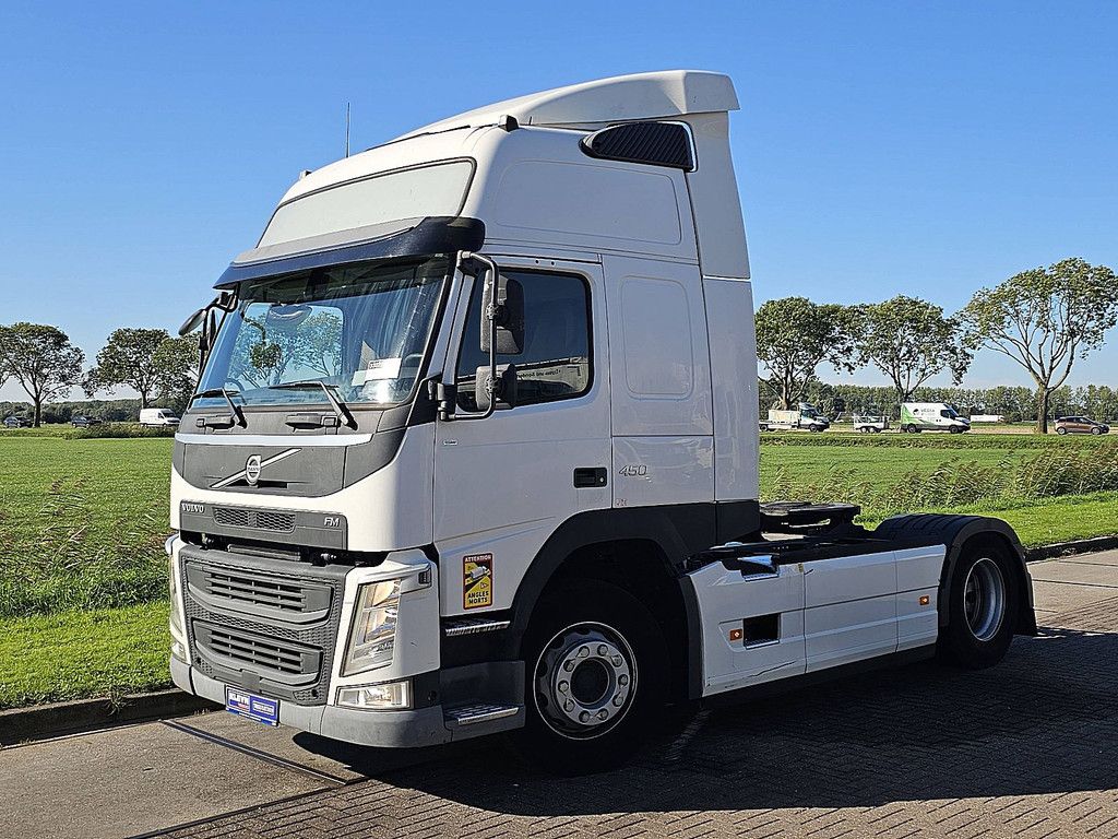 VOLVO FM 450 450 skirts airco